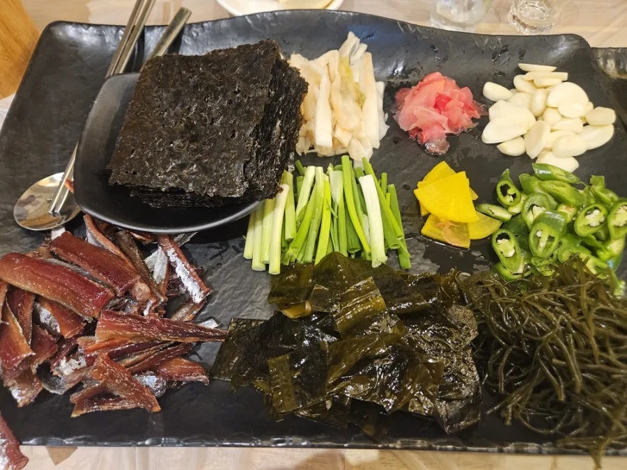 톡톡톡과메기&부산가야밀면 사진 6