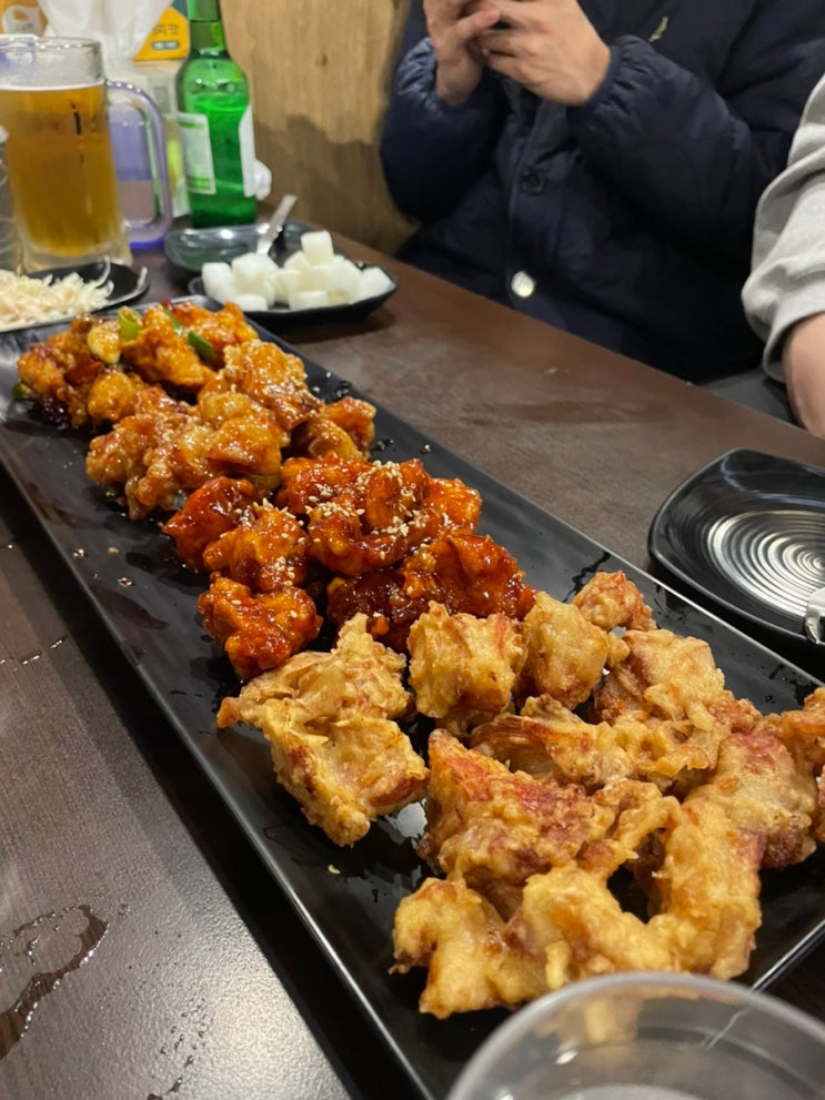 유경님 추천꿀팁 다사랑 천원이벤트 군산 대명동 다사랑치킨피자 치맥하기 좋은 군산터미널맛집 튀김옷 얇고 바삭한 후라이드 매운 화살치킨 군산맛집추천