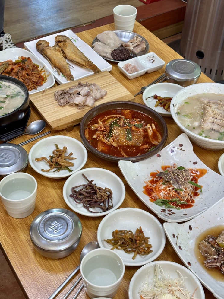  제주시청맛집 큰일집 정식특선 접짝뼈국 고기국수 후기