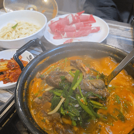 [대구 침산동 맛집/북구청역 맛집] 4가지 코스로 즐기는 맛! 등촌샤브칼국수 침산점