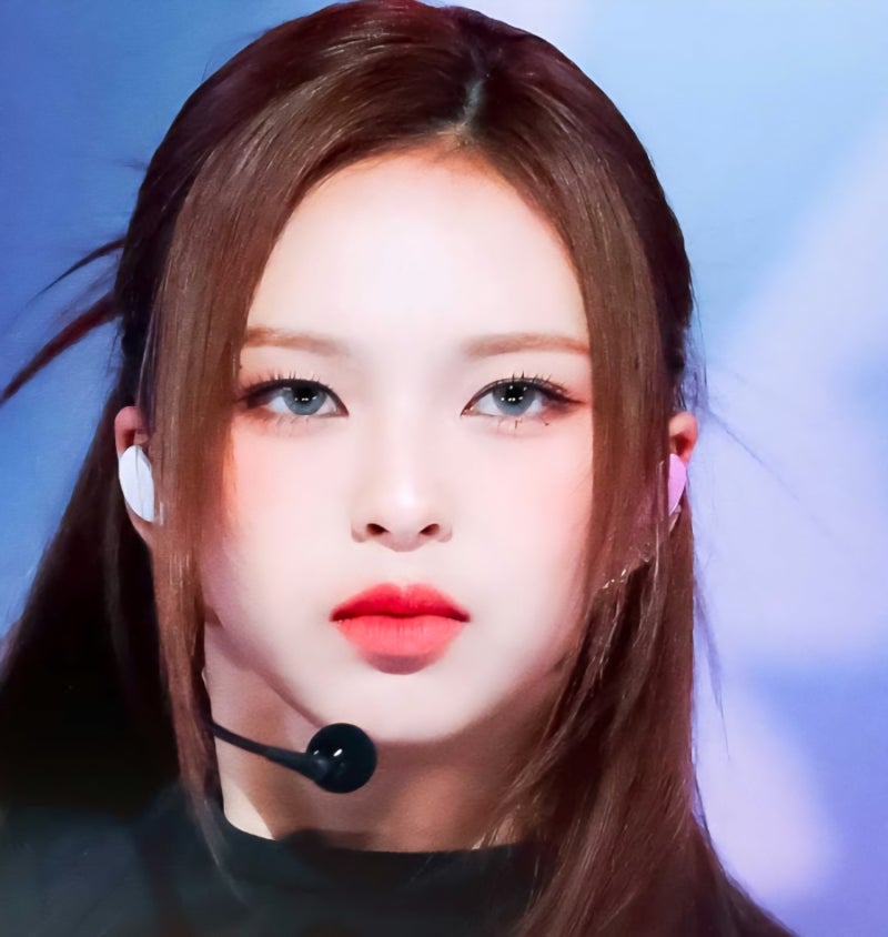 베이비몬스터 치키타 (BABYMONSTER CHIQUITA): 나이, 키, 국적부터 독보적인 매력까지! '괴물 막내' ....