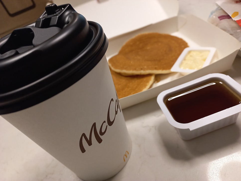 맥도날드 명지대점 사진 6