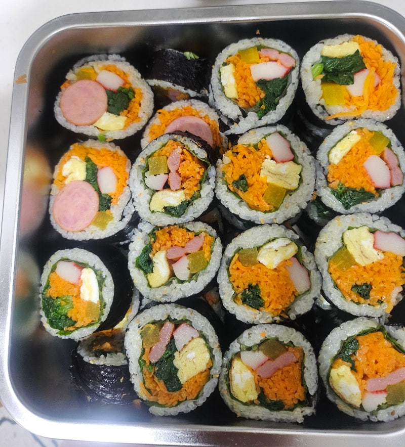 오늘 아침 김밥 만들기 | 실패 없는 레시피의 비밀은 '밥'과 '당근'