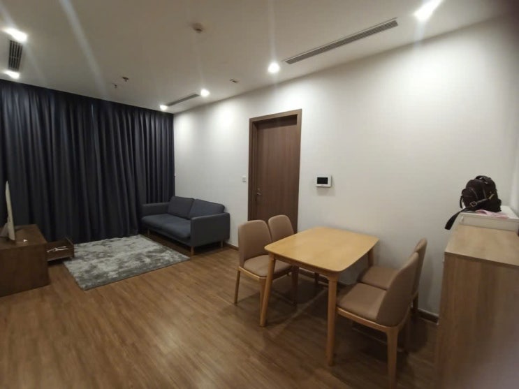  하노이 스카이레이크 S3 2룸 풀옵션 2300만동 좋은 아파트 임대 알려드립니다 ( VINHOMES SKYLAKE )