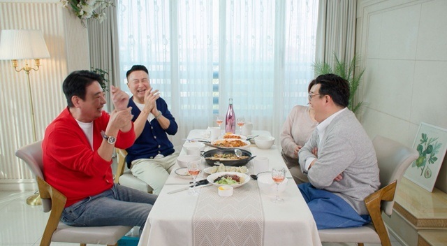 <b>주영훈</b> 프로필 작곡 아내 <b>이윤미</b> 자녀 딸 주아라 4인용식탁