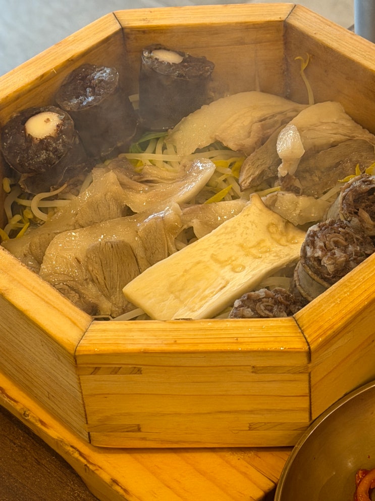  서울 송파 석촌호수맛집 청와옥 순대국 편백정식 영양솥밥 주차