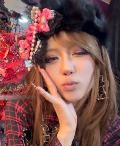  이렇게 과감해도 돼? 미주가 완벽 소화한 갸루 메이크업
