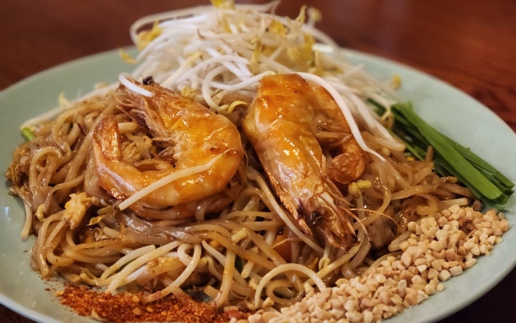  홍대입구역 인근 태국음식 맛집 쑥짜이 내돈내산 후기