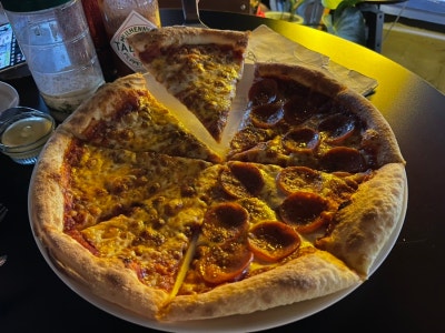 부산 서면펍 고와누스 (GOWANUS) 후기 및 주차 / 뉴욕치즈피자맛집 서면LP바 서면데이트 술집 추천