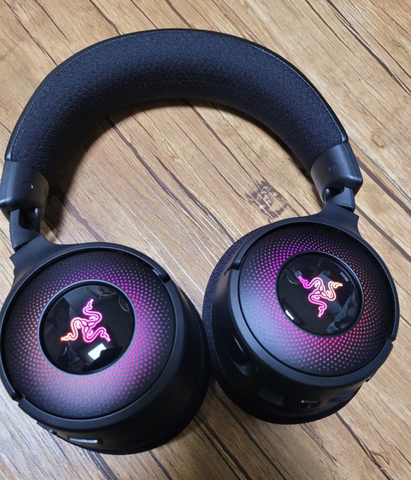 [후기] RAZER Kraken v4 게이밍 헤드셋 (크라켄v4) (+한달사용후기)