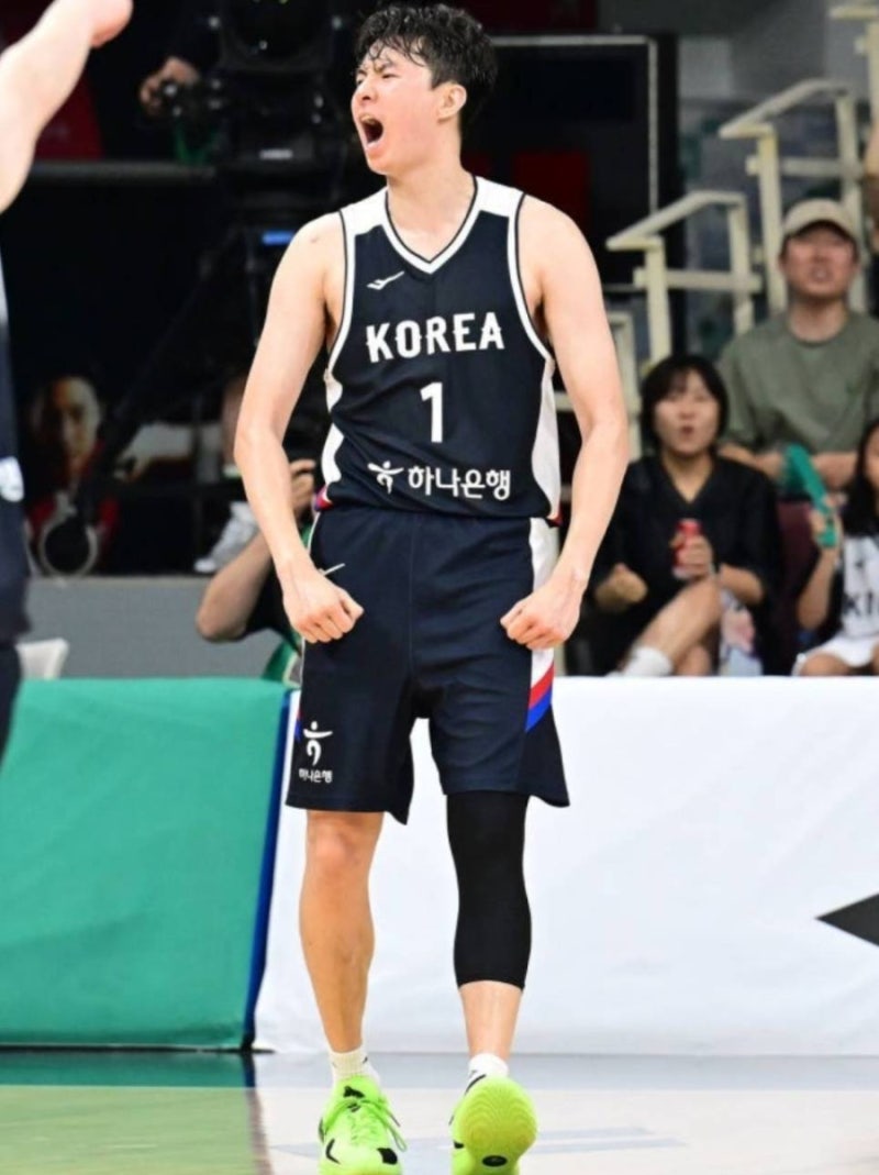 남자농구 중국 격파 한국의 마이클 조단 꿈의 가드 이현중 허재 진짜 괴물 HJ JH 이름 축복 정....
