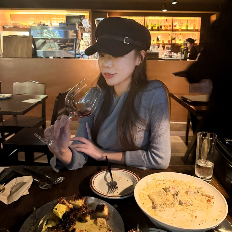  서울 성수 크리스마스 데이트 와인바 ️ 가성비 팬톤클래식