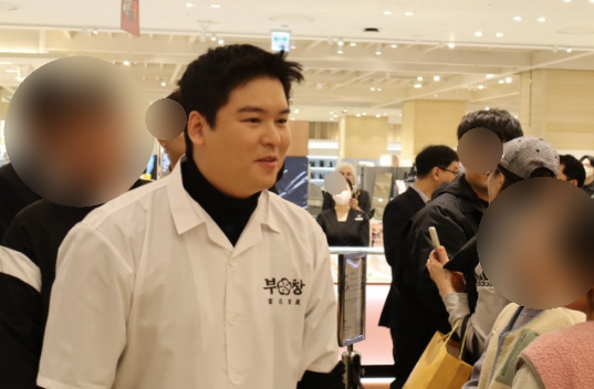   ‘조혜원’ 이장우, 신혼여행 대신 부산으로 직행한 이유? ‘호두 부케’ 효과로 행사장이 마비될 정도였다!