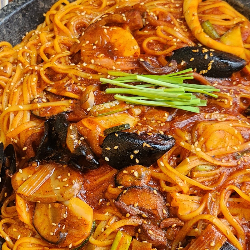 현지인들이 줄서서 먹는다는 강릉 교동 맛집 래원 택지점 가봤어요