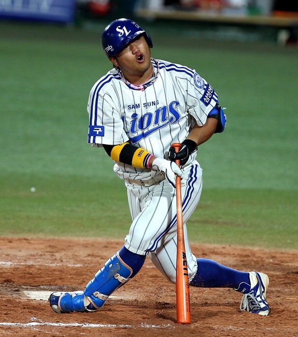 삼성 라이온즈 <b>복귀</b>가 유력한 왕조 3루수, <b>박석민 코치</b>(KBO)