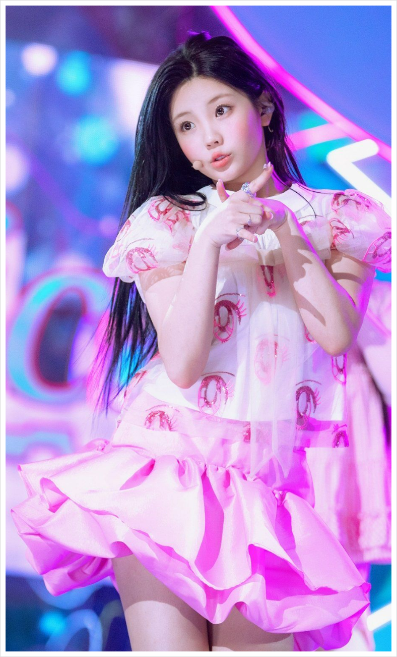 ILLIT Wonhee: Wallpaper, Instagram Selfies, and Profile