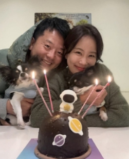   김지민, 결혼 5개월 만에 2세 준비 시작! 절친 정이랑의 손편지에 담긴 감동 메시지는
