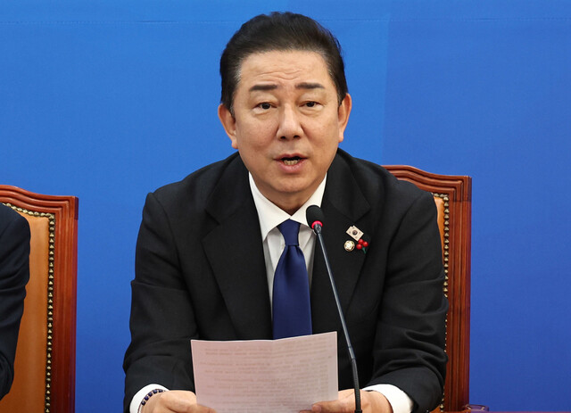 [정치] 민주당 “<b>12월 3일</b>을 ‘<b>민주화운동 기념일</b>’로 지정... 
