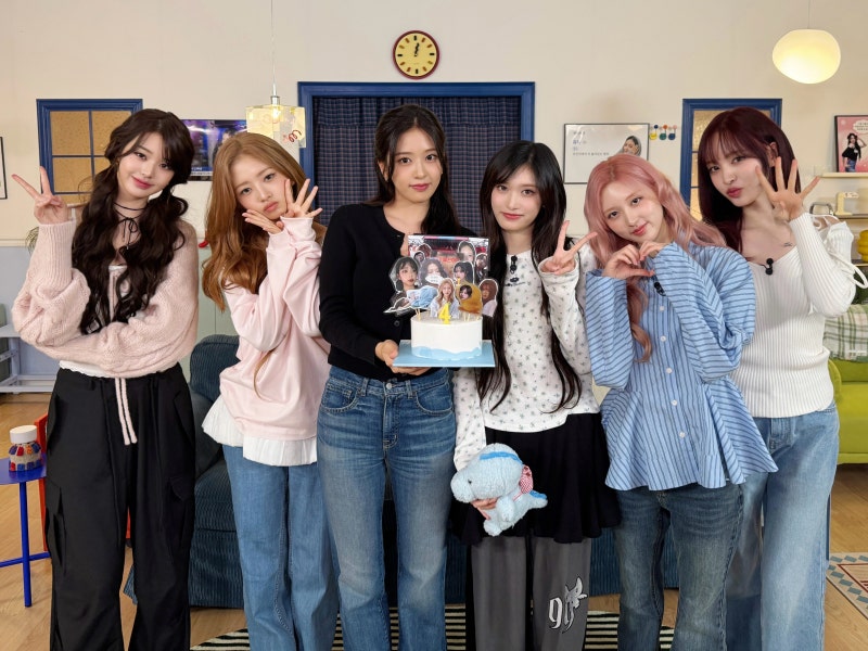 [Entertainment] IVE's 4th Debut Anniversary... "A Happy 4th Anniversary Thanks to DIVE" [Official]