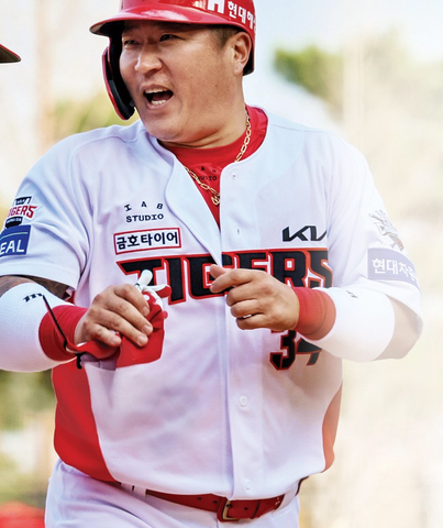 <b>최형우</b>, KIA와 이별 임박? 삼성 이적설의 진실