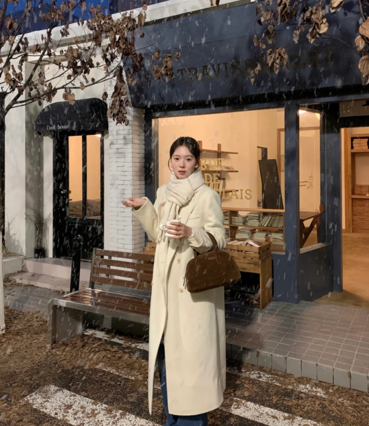  패알못도 센스 UP 시켜 매력적인 여성 데일리룩 만들어줄 핀터레스트 감성 롱코트 4종 스타일 공개