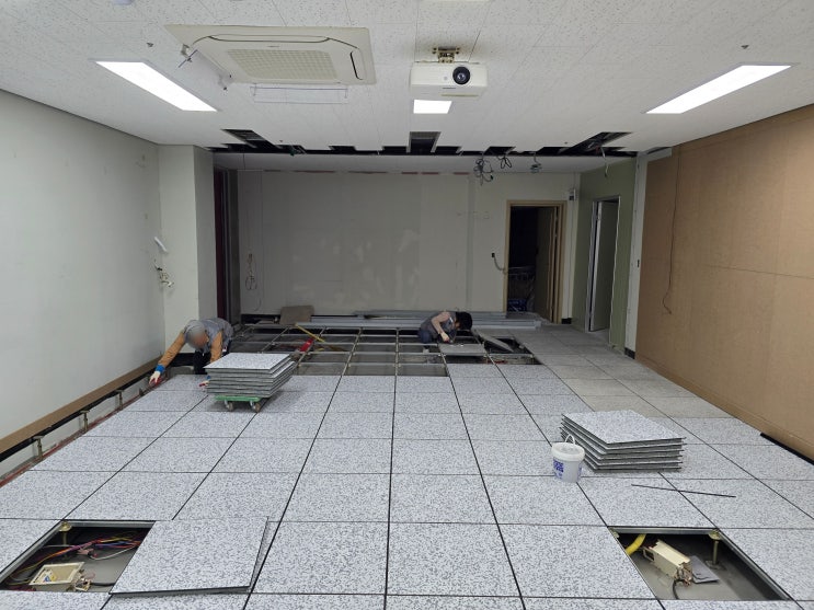  액세스플로어 Access Floor 관공서 판넬만 교체 재시공 사례