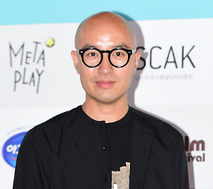   홍석천 사업 정리 이유, 패혈증 고비가 코로나 빚을 피하게 해준 전화위복?