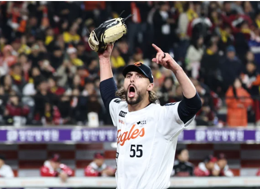 휴스턴과 <b>MLB</b> 복귀 계약! <b>한화</b> ‘<b>와이스</b>-<b>폰세</b>’ 듀오 완전... 