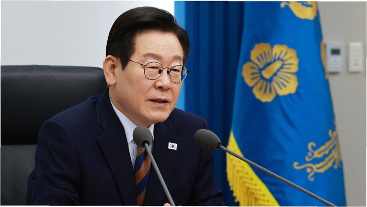 민주주의 회복과 국민 통합: <b>이재명 대통령</b>, '계엄 1년' 특별... 