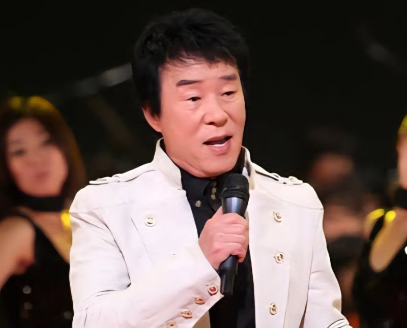 ️ 영원한 '해뜰날'의 가수, 송대관: 파란만장한 삶과 음악으로 남긴 감동의 여정