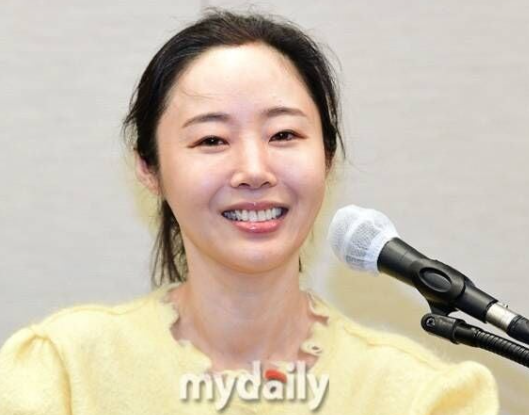 ‘뉴진스 결별’ <b>민희진</b>, 새... 개최… 걸<b>그룹</b>·<b>보이그룹</b> 모두 염두