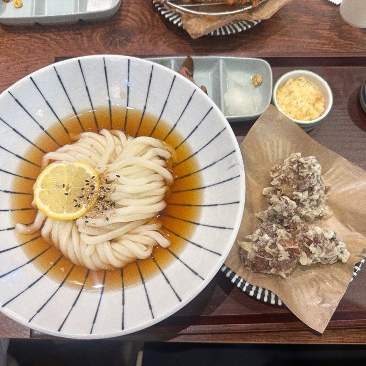  쫄깃한 우동면이 매력적이었던 분당 서현 새로 오픈한 붓카케 우동 맛집 우동키노야 토리텐 우동 리뷰.