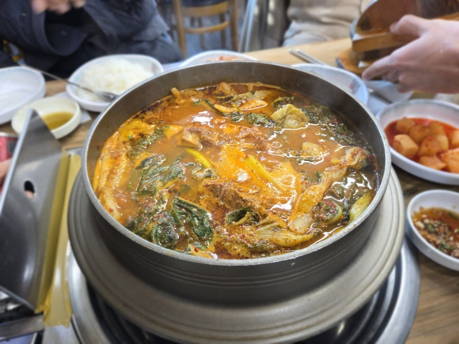 논두렁뼈해장국 사진 6