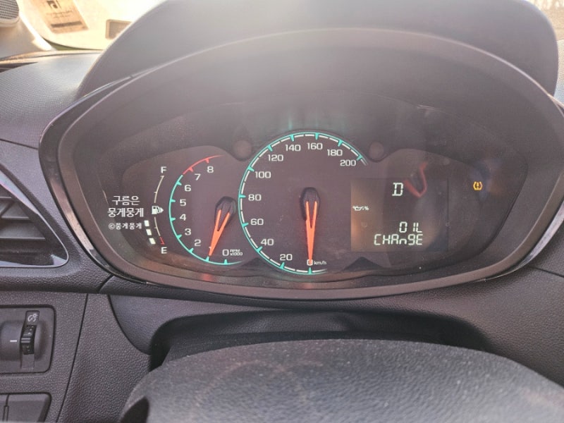 스파크 공기압 보충해도 계속 경고등 뜨는이유..TPMS 센서 고장