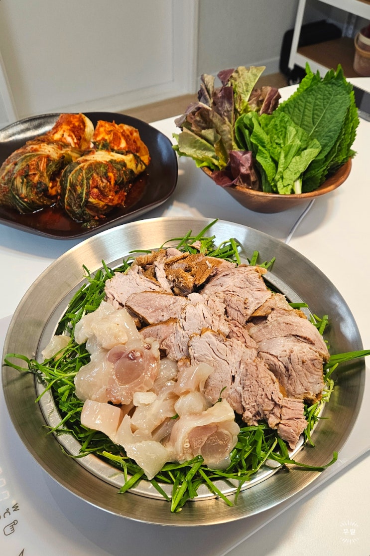  목살수육 이것 넣고 삶아 보세요 2인분 레시피 상차림 팁까지
