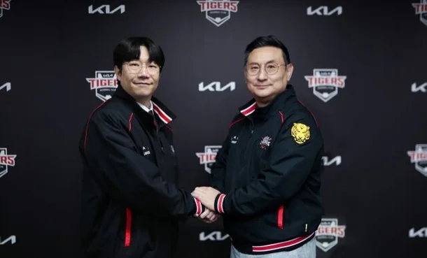 <b>양현종</b>, KIA에 <b>잔류</b> 확정…2+1년 45억 ‘영원한 타이거즈... 