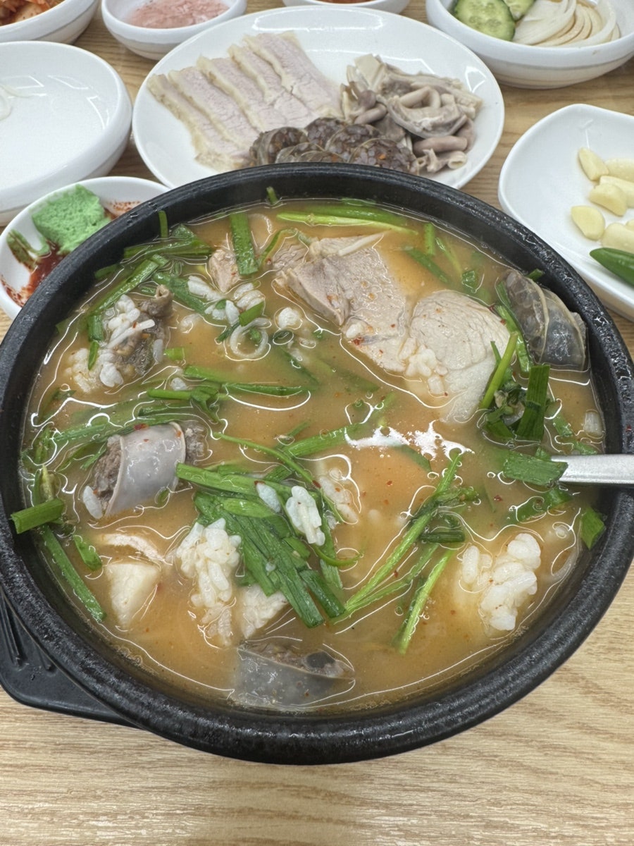 쌍둥이돼지국밥 사진 6