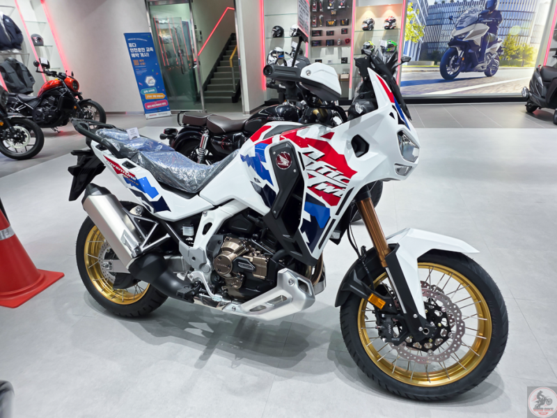 [2025.12.5] 25년식 혼다 CRF1100L 아프리카트윈 어드밴처 스포츠 ES DCT 살펴보기