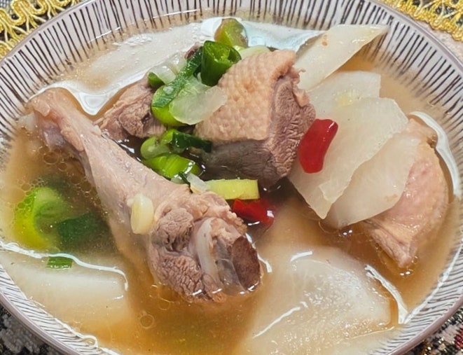 겨울 보양식 맑은 오리탕 레시피