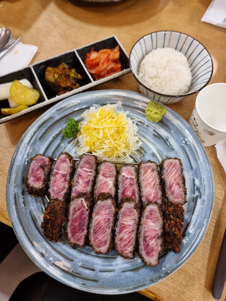  [광주 맛집] 전남대 후문 맛집 카페 추천 정동 전대점 규카츠/안전가옥커피 아인슈패너
