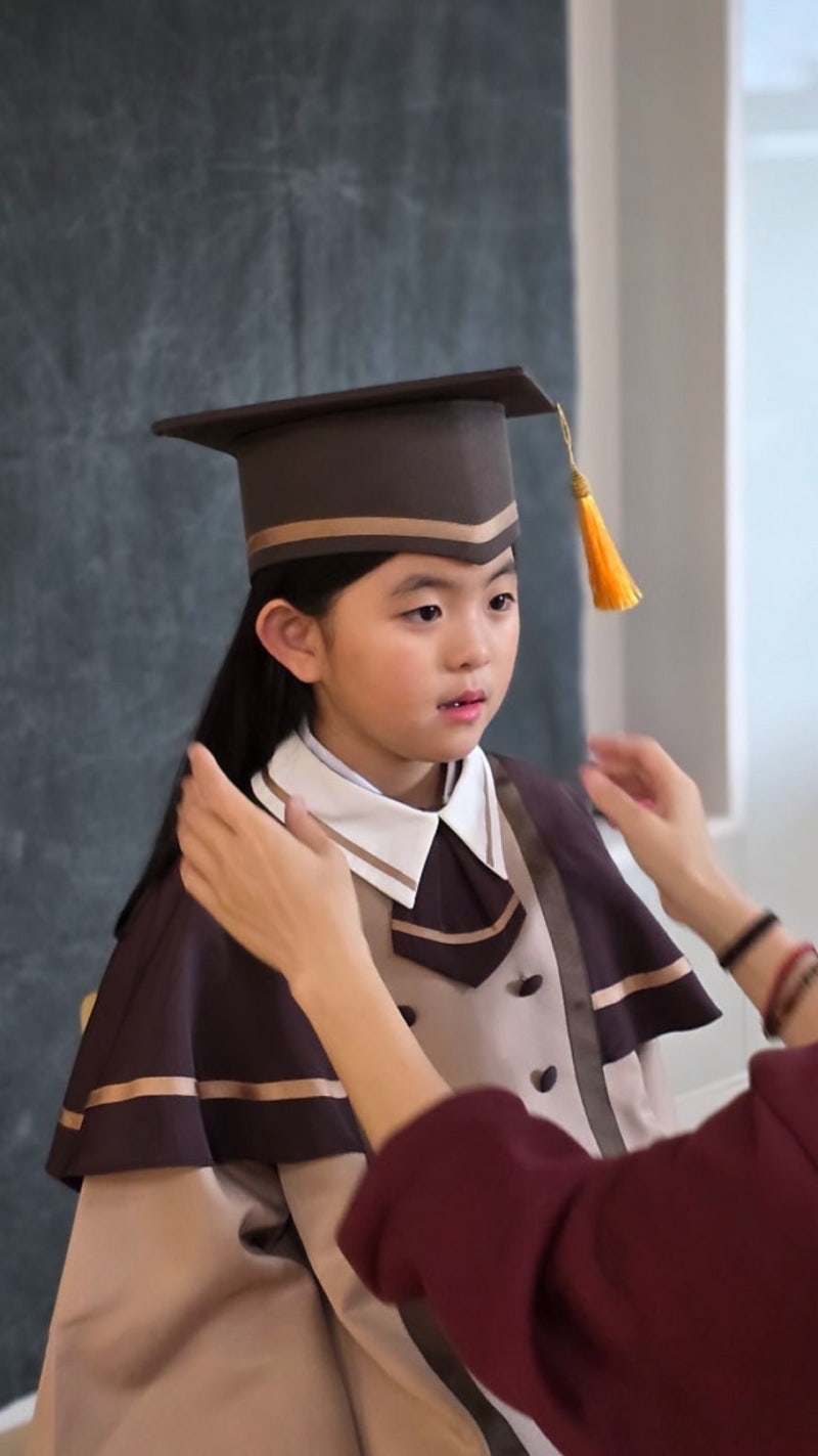 Gangseo Rise English Kindergarten: Behind-the-Scenes of Our 7-Year-Olds' First-Year Graduation Album Shoot!