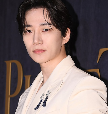 <b>이준호</b>, 아시아 아티스트 어워즈 참석을 위해 <b>출국</b>하다
