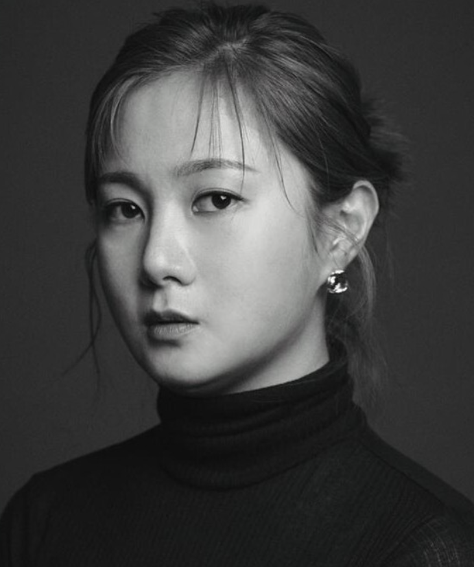 '국민MC' <b>박나래</b>, 갑질 의혹... 매니저들에 '초강력 <b>법적 대응</b>... 