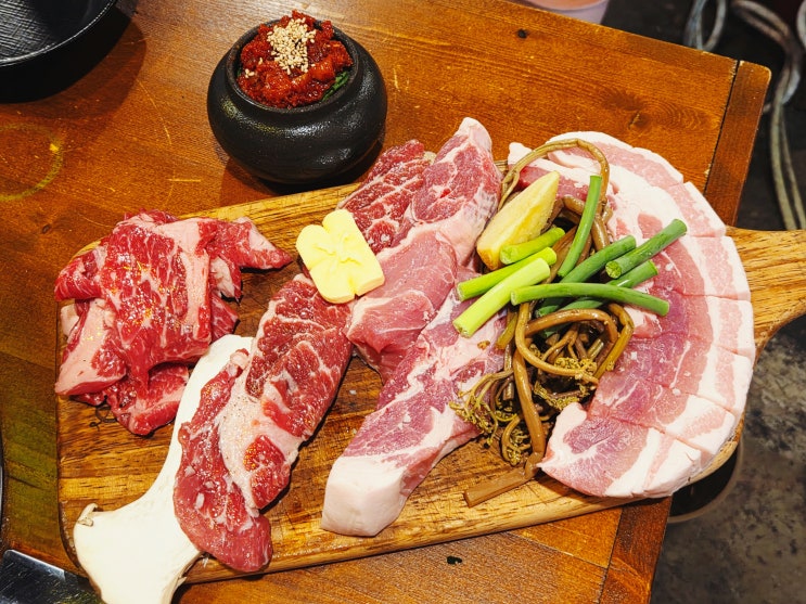  부천 원미구 심곡동 고기집 밥집 "온비 부천역점" 부천역 데이트 소고기&돼지고기 맛집