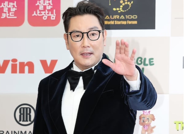 <b>조진웅</b> 은퇴 선언 풀스토리: 과거 <b>논란</b>부터 대중 반응까지... 