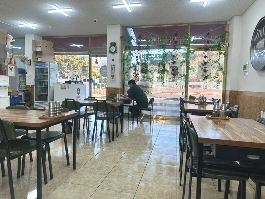명품초례돼지국밥 사진 2
