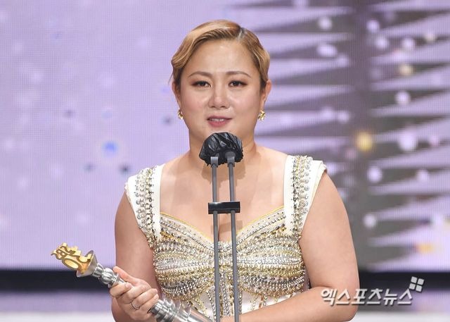 첩첩산중 박나래, '갑질' 해명했는데…이번엔 '횡령' 의혹?