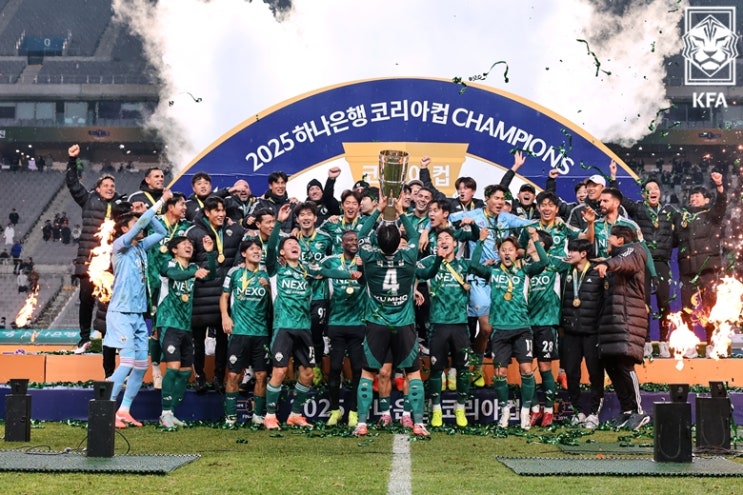[<b>코리아컵</b>] <b>전북</b> 현대, 120분... 포옛 감독과 올해 <b>2관왕</b>으로... 