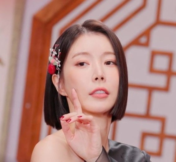 장혜리 걸스데이 탈퇴 이유 트로트 가수 부모님 언니 가족 나이 이지인