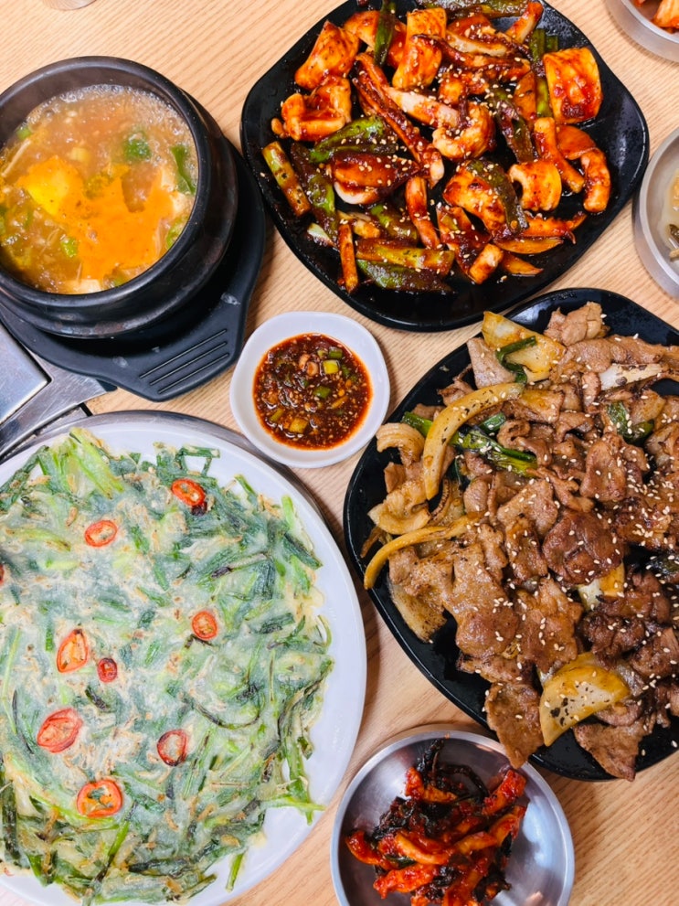  김천 현지인 맛집 푸짐한 반찬과 불향 가득한 석쇠구이 소나무식당